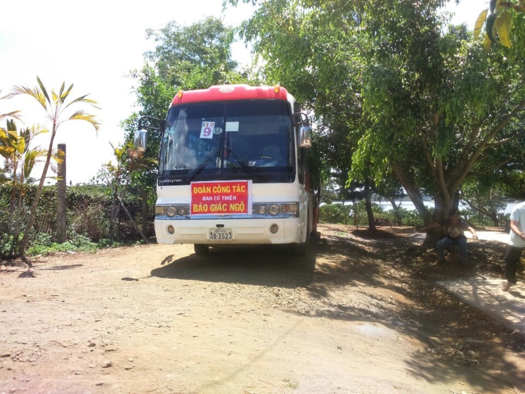 Đoàn tự thiện Tháp Tạng - ĐĐ Thích Quang Hùng