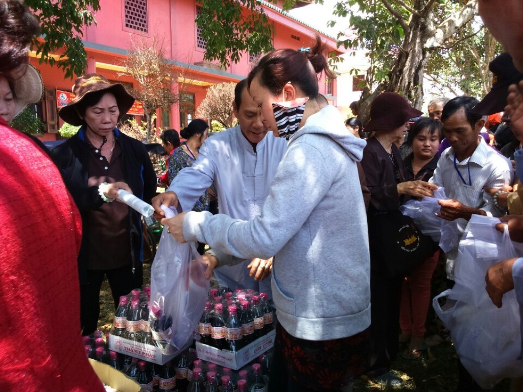 Đoàn tự thiện Tháp Tạng - ĐĐ Thích Quang Hùng